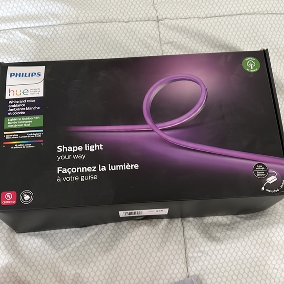 𝘗𝘩𝘪𝘭𝘭𝘪𝘱𝘴 𝘏𝘶𝘦 𝘗𝘦𝘳𝘴𝘰𝘯𝘢𝘭 𝘞𝘪𝘳𝘦𝘭𝘦𝘴𝘴 𝘓𝘪𝘨𝘩𝘵𝘪𝘯𝘨 - Picture 2 of 4